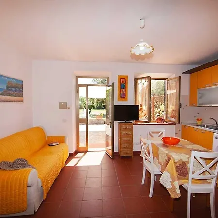 Apartment Aiali *